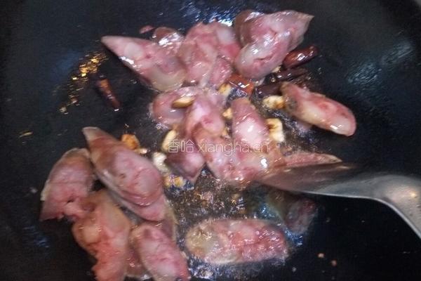 香肠炒花菜的做法图解6