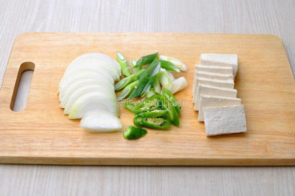 猪肉泡菜汤的做法图解4