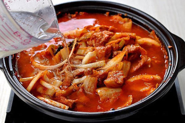 猪肉泡菜汤的做法图解8