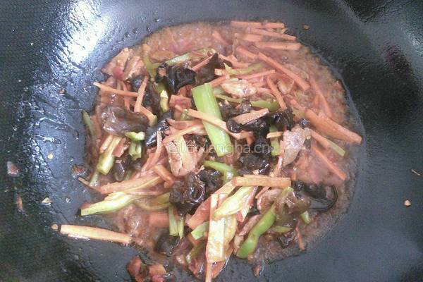 快手菜（肉炒粉条）的做法图解5