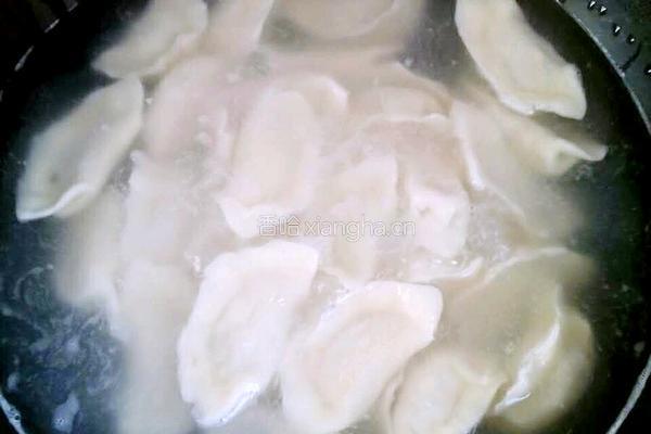 猪肉馅水饺的做法图解4