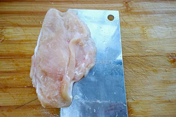 香酥炸鸡排的做法图解1