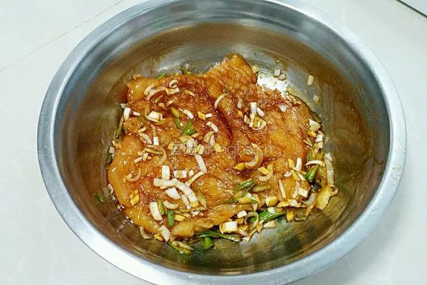 香酥炸鸡排的做法图解5