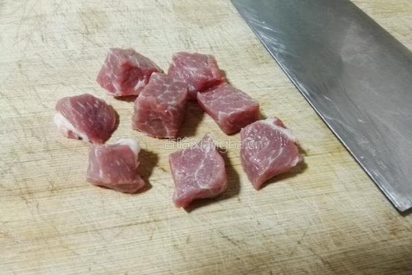 响螺片淮山枸杞汤的做法图解5