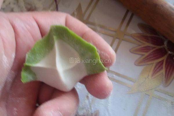 翡翠饺子(韭菜猪肉馅)的做法图解14