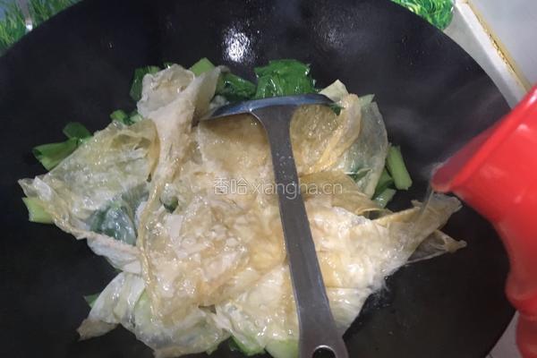 青菜炒豆腐皮的做法图解9