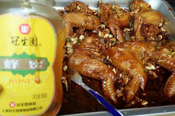 蜜汁儿蒜香鸡翅的做法图解6