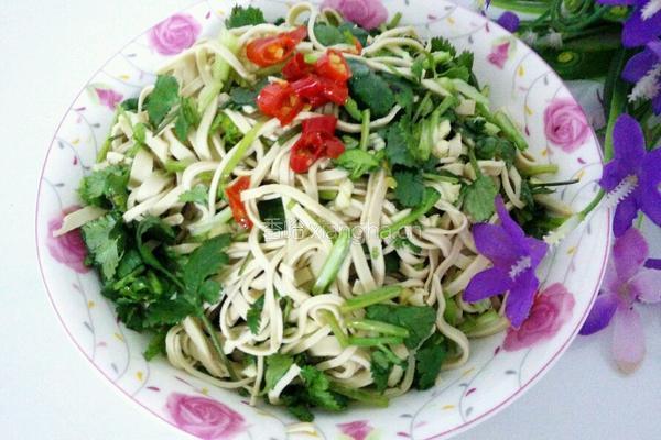 凉拌豆腐丝的做法图解7