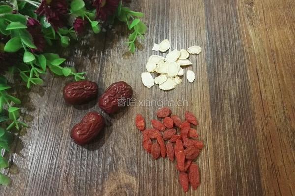新西兰花胶炖鸡汤的做法图解4