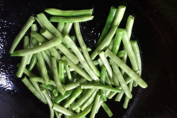 干煸四季豆的做法图解5