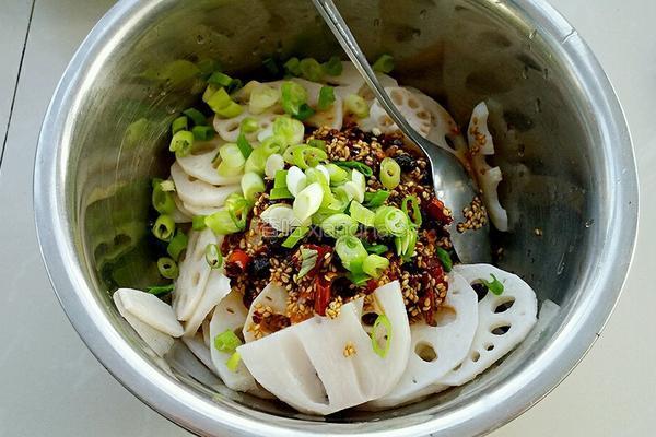 凉拌麻辣藕片的做法图解6