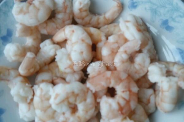 韭菜鸡蛋虾仁饺子的做法图解8