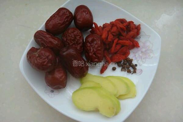 山药鸽子汤的做法图解2