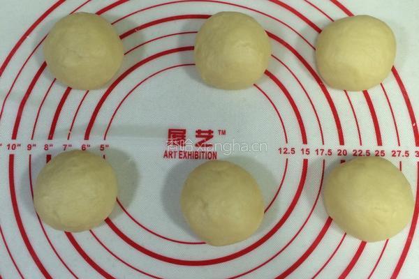 椰蓉蜜豆泡浆面包的做法图解5