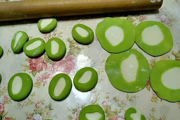 抱蛋煎饺的做法图解9