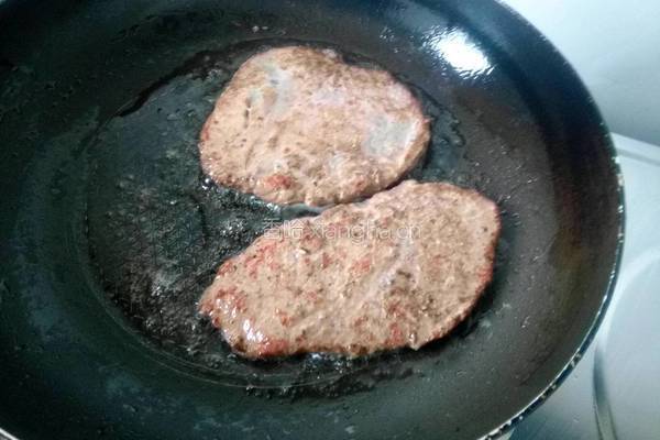 牛肉三明治的做法图解3
