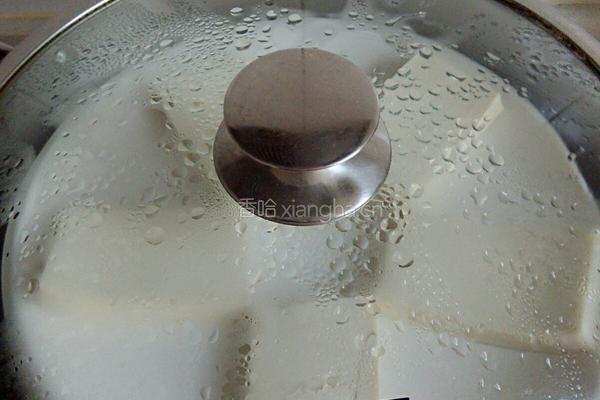 金鱼皮蛋豆腐的做法图解3
