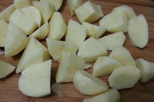 香煎土豆炒肉沫的做法图解2