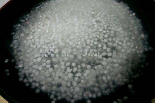 椰奶香芋西米露甜品羹的做法图解2
