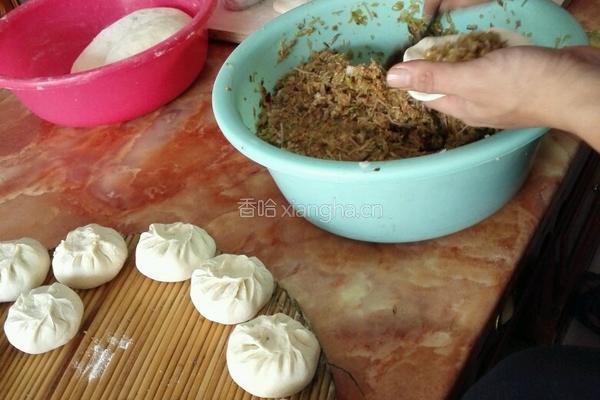 萝卜粉丝包子的做法图解9