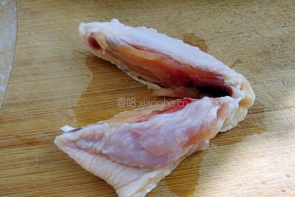 劲辣香酥鸡翅的做法图解2