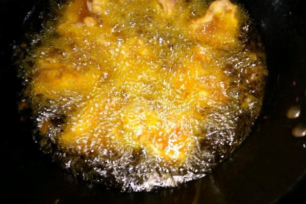 炸鸡骨架的做法图解4
