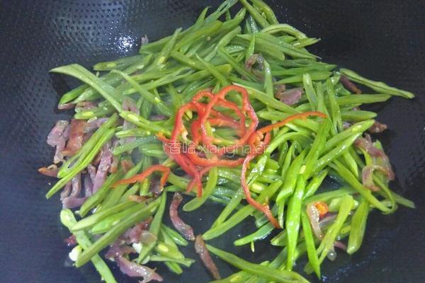 云豆丝炒香肠的做法图解7