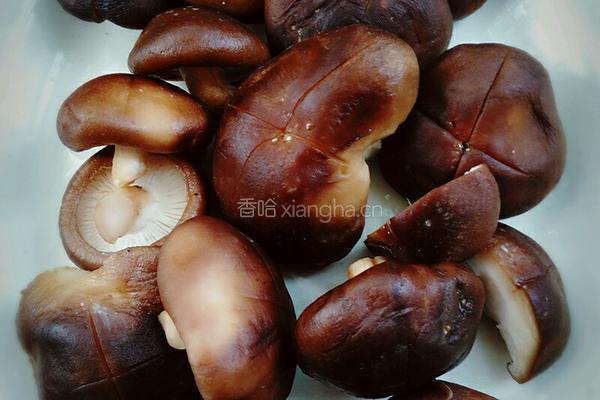 香菇青菜的做法图解2