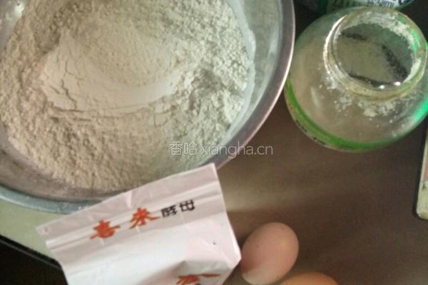 迷你油条的做法图解1