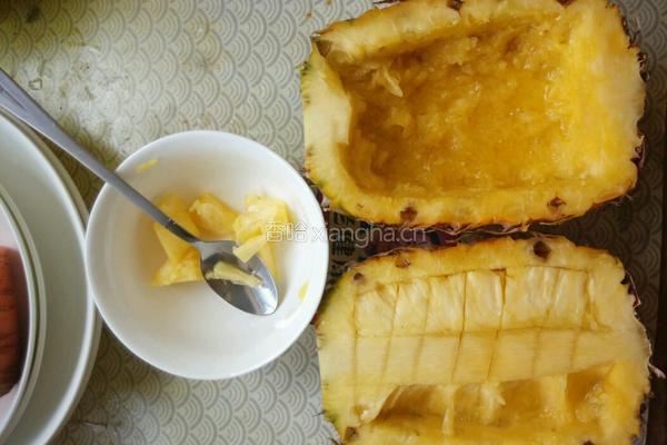 原味菠萝饭的做法图解1