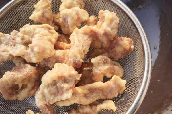 菠萝咕老肉的做法图解4