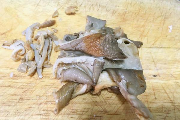 新疆野蘑菇汤饭的做法图解3
