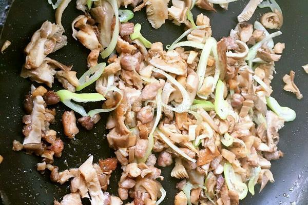 新疆野蘑菇汤饭的做法图解5