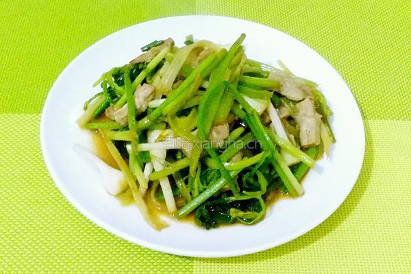 香芹蒜苗炒肉的做法图解5