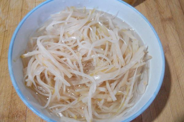 凉拌芥菜丝的做法图解2