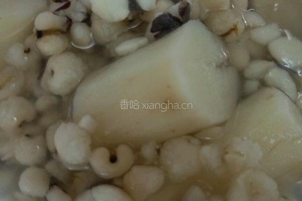 山药薏米芡实粥的做法图解3