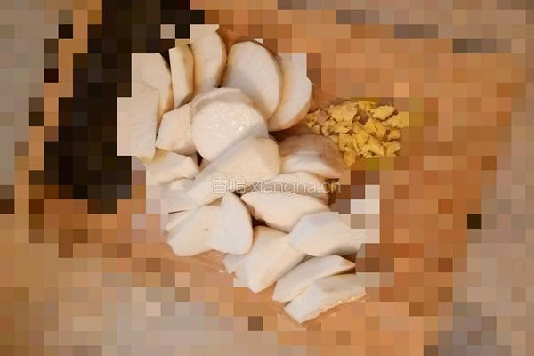 大头鱼炖淮山的做法图解3