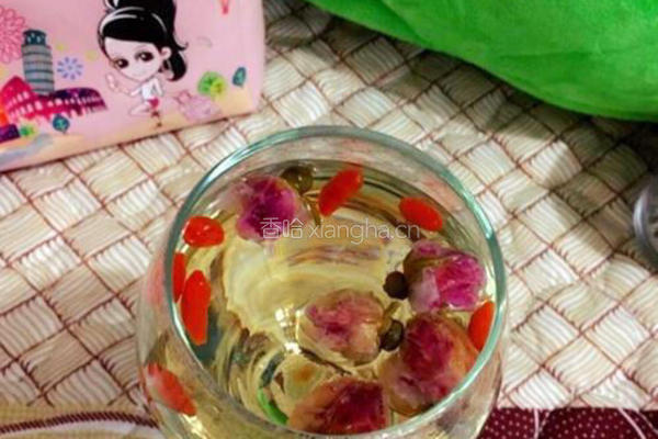 玫瑰花枸杞茶的做法图解2
