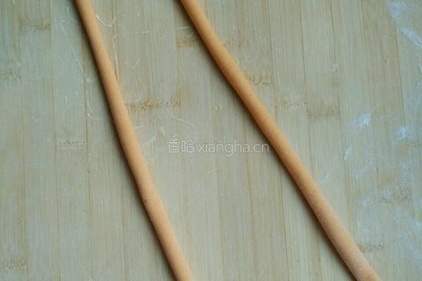 胡萝卜蝴蝶馒头的做法图解3
