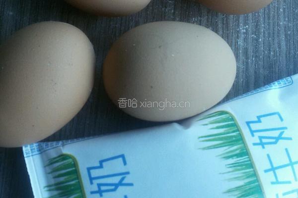 电饭煲做蛋糕的做法图解1