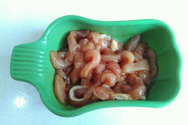 蒜苗炒肉丝的做法图解2