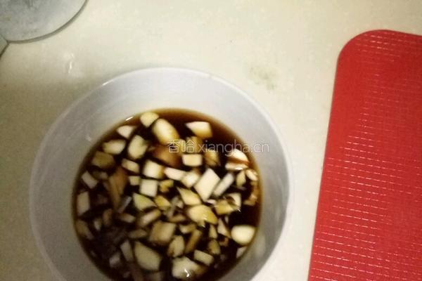 糖醋带鱼的做法图解3
