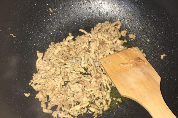 青椒炒肉丝的做法图解5