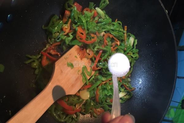 青椒炒肉丝的做法图解8