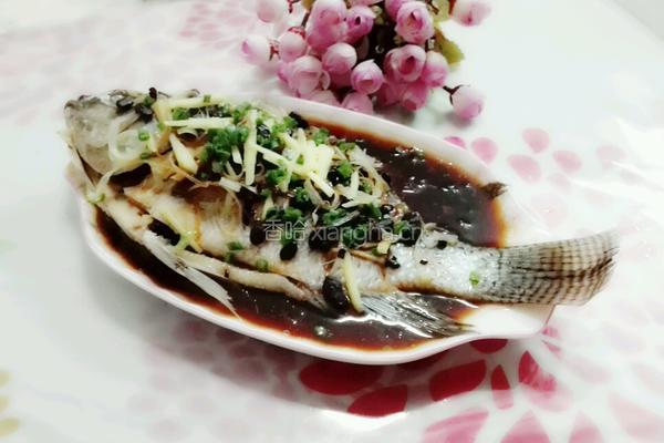 豆鼓蒸鱼的做法图解5
