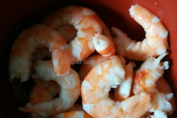 虾仁炒鸡丁的做法图解2