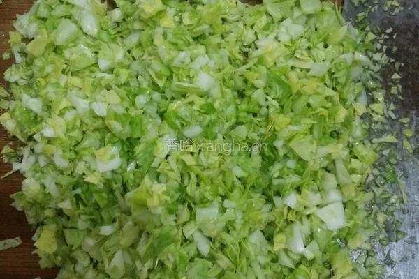 心菜肉包卷的做法图解2