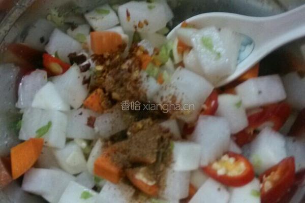 凉拌红白萝卜块的做法图解8
