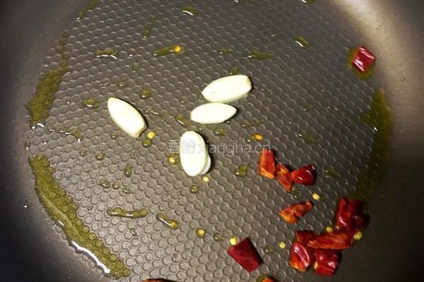 香辣豆角土豆丁的做法图解3