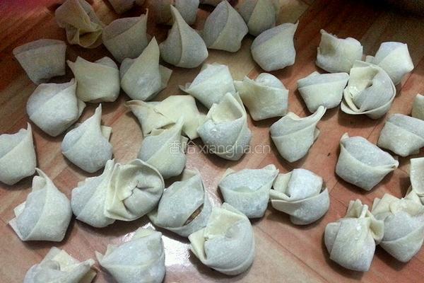 芹菜肉馅饺子的做法图解8